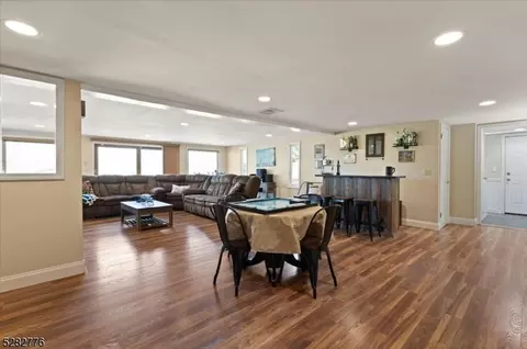 60 Bartley Rd, Washington Twp, NJ 07853 photo 26