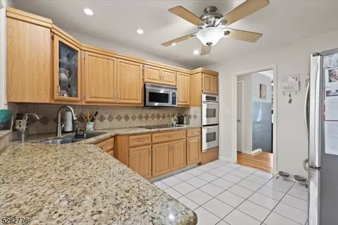 60 Bartley Rd, Washington Twp, NJ 07853 photo 13