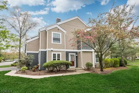 371 Pond Rd, Bridgewater, NJ 08807