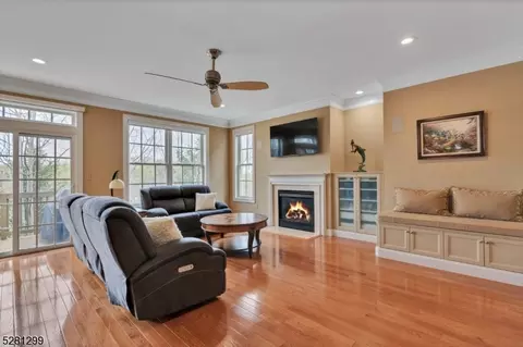 26 Henning Ter, Denville, NJ 07834