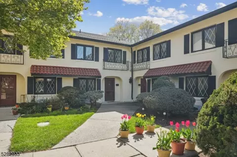 9 Dorado Dr # N, Morristown, NJ 07960