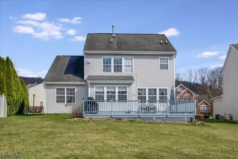 39 Saxton Dr, Hackettstown, NJ 07840 photo 27