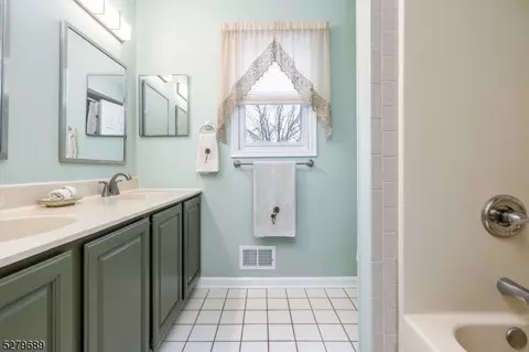 8 Merrill Rd, Flemington, NJ 08822 photo 27