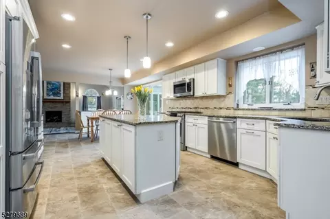 8 Merrill Rd, Flemington, NJ 08822 photo 11