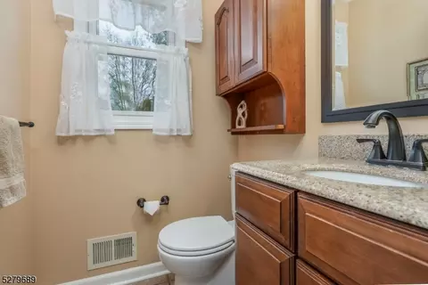 8 Merrill Rd, Flemington, NJ 08822 photo 20