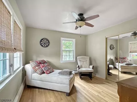 266 Macdonald Dr, Wayne, NJ 07470 photo 3