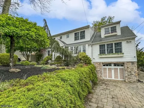 266 Macdonald Dr, Wayne, NJ 07470 photo 25