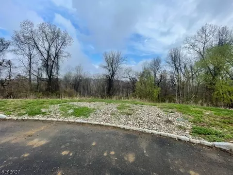9 Windmill Dr, Sparta Twp, NJ 07871