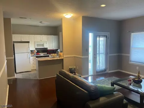 1120 Brittany Dr, Wayne, NJ 07470 photo 3