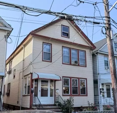328 South St, Elizabeth, NJ 07202