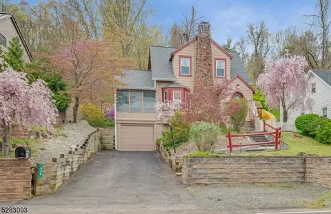 548 River Rd, Chatham Twp, NJ 07928