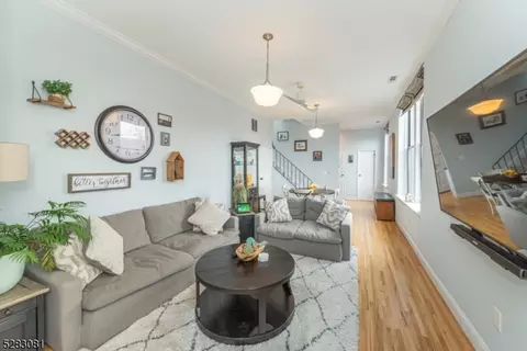 295 Bloomfield Ave #7, Montclair, NJ 07042