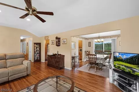 7 Guy St, Randolph, NJ 07869 photo 10