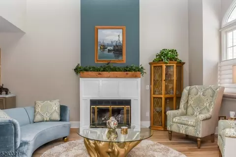 3 Kerri Ln, Lincoln Park, NJ 07035