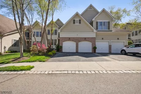 51 Schindler Way, Fairfield, NJ 07004