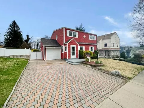 20 Beverly Hill Rd, Clifton, NJ 07012
