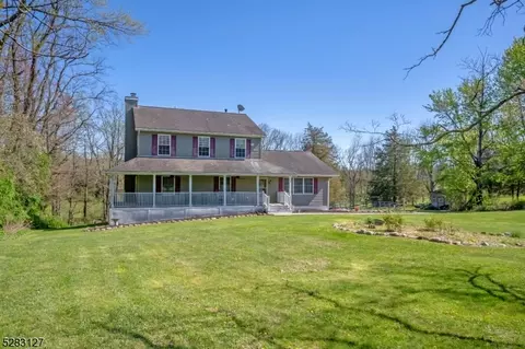 132 N Locust Lake Rd, Blairstown, NJ 07825