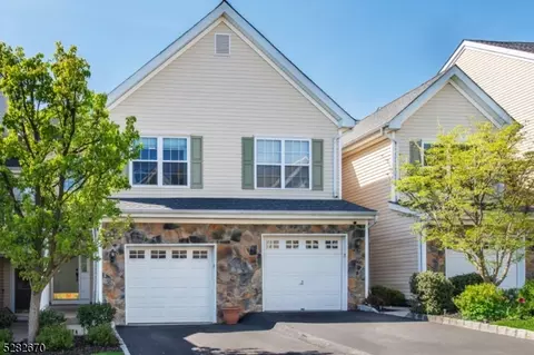 174 Terrace Ct, Pompton Lakes, NJ 07442