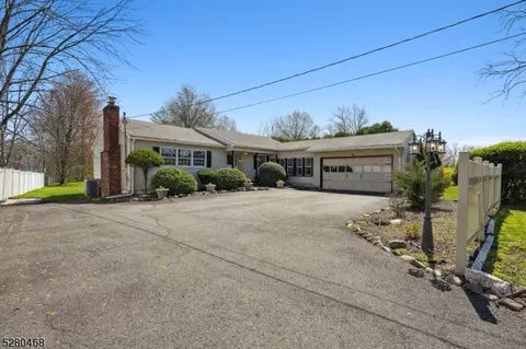 659 S Beverwyck Rd, Parsippany-troy Hills Twp, NJ 07054
