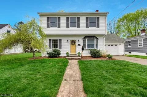 206 E Valley View Ave, Hackettstown, NJ 07840
