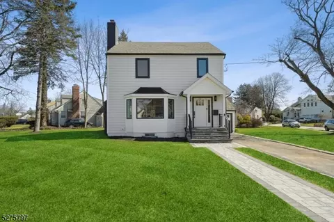 28 Winding Ln, Bloomfield, NJ 07003