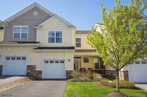 6 Alexanders Rd, Allamuchy Twp, NJ 07840