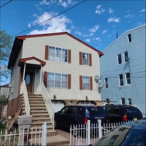 843 Rebecca Pl, Elizabeth, NJ 07201