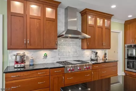 274 Beech Ter, Wayne, NJ 07470 photo 22