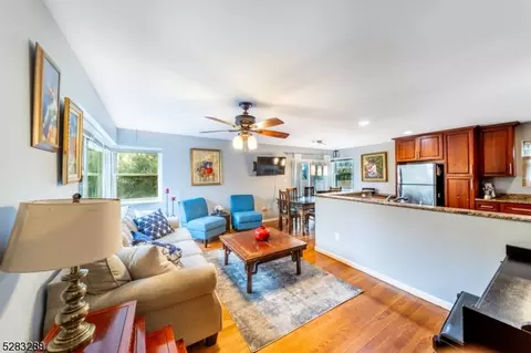 21 Iris Rd, Summit, NJ 07901