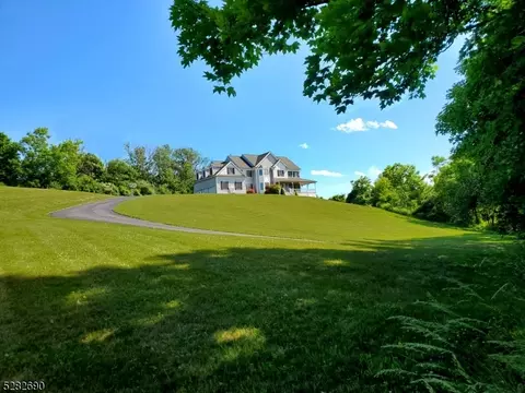 25 Dutch Hill Rd, Blairstown, NJ 07825