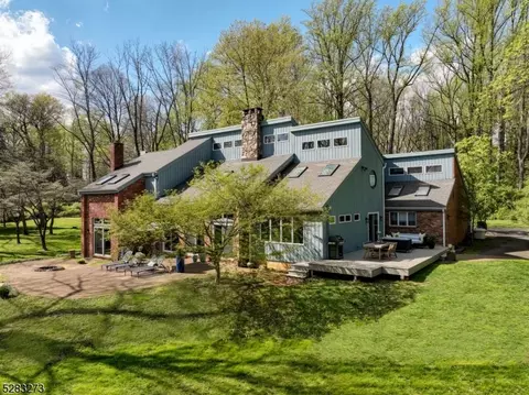 11 Glen Eagles Dr, Harding Twp, NJ 07976