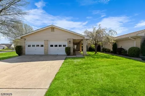 779 Ardmore Rd # A, Monroe Township, NJ 08831