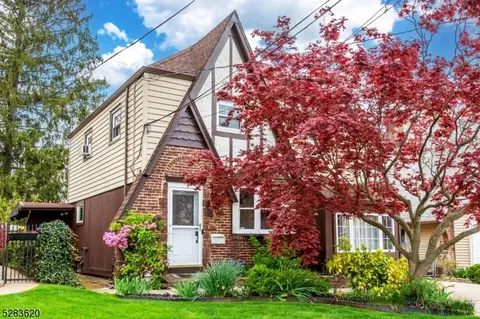 20 Sussex Rd, Clifton, NJ 07012