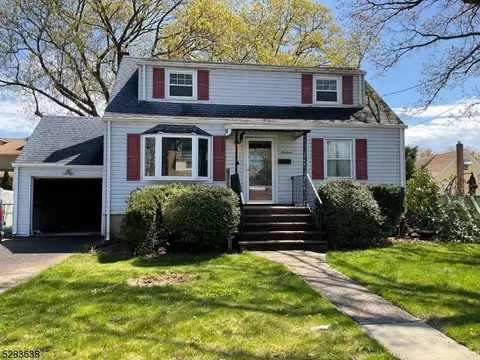 19 Brown Pl, Bergenfield, NJ 07621