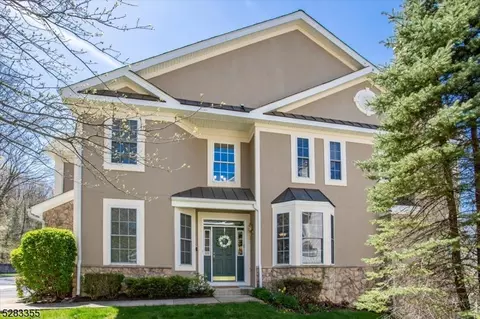 62 Henning Ter, Denville, NJ 07834