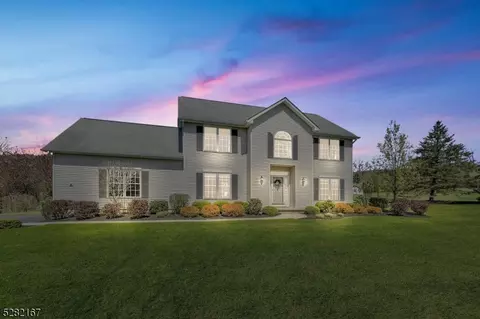 28 Pritchard Way, Belvidere, NJ 07823