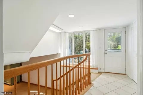 34 Webster Dr, Berkeley Heights, NJ 07922 photo 16