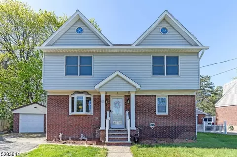 9 Fairfield Dr, Rochelle Park, NJ 07662
