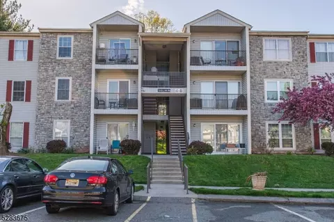 96 Robertson Way, Lincoln Park, NJ 07035