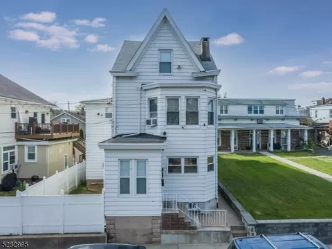 307 Totowa Ave, Paterson, NJ 07502