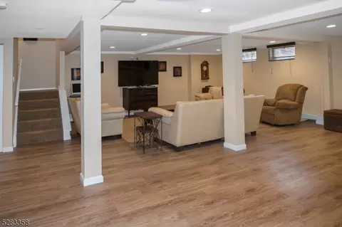 52 Ponds Cir, Wayne, NJ 07470 photo 43