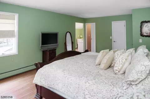52 Ponds Cir, Wayne, NJ 07470 photo 31