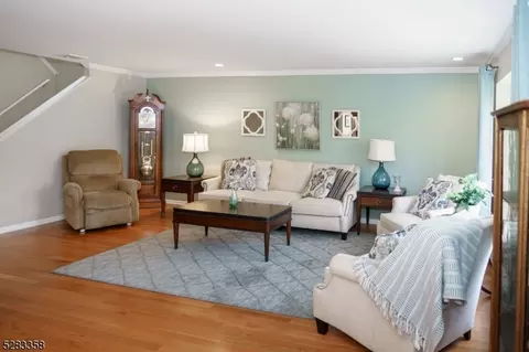 52 Ponds Cir, Wayne, NJ 07470 photo 26