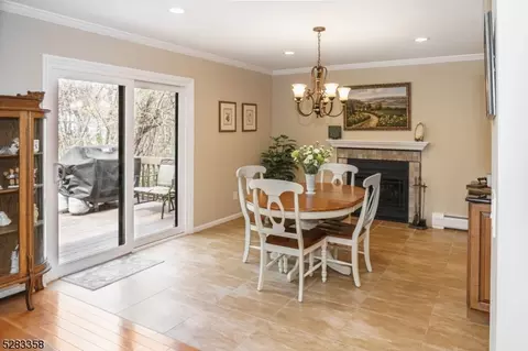 52 Ponds Cir, Wayne, NJ 07470 photo 23