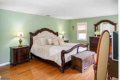 52 Ponds Cir, Wayne, NJ 07470 photo 30