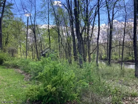 525 Stanton Station Rd, Readington Twp, NJ 08822