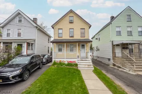 318 Mcdowell St, Plainfield, NJ 07063 photo 2
