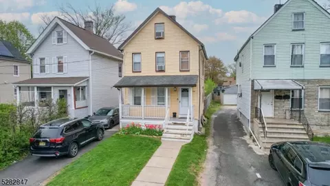 318 Mcdowell St, Plainfield, NJ 07063