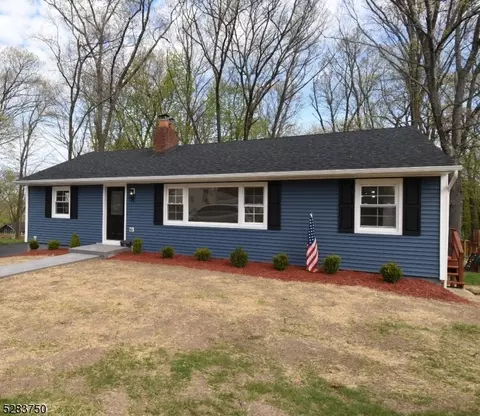 15 Cedar Tree Ln, Sparta, NJ 07871