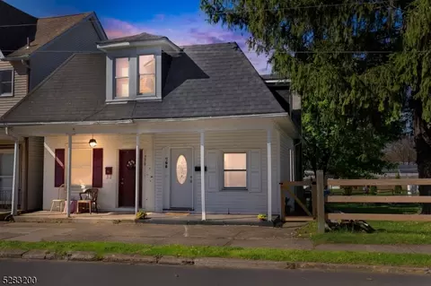 768 Columbus Ave, Phillipsburg, NJ 08865